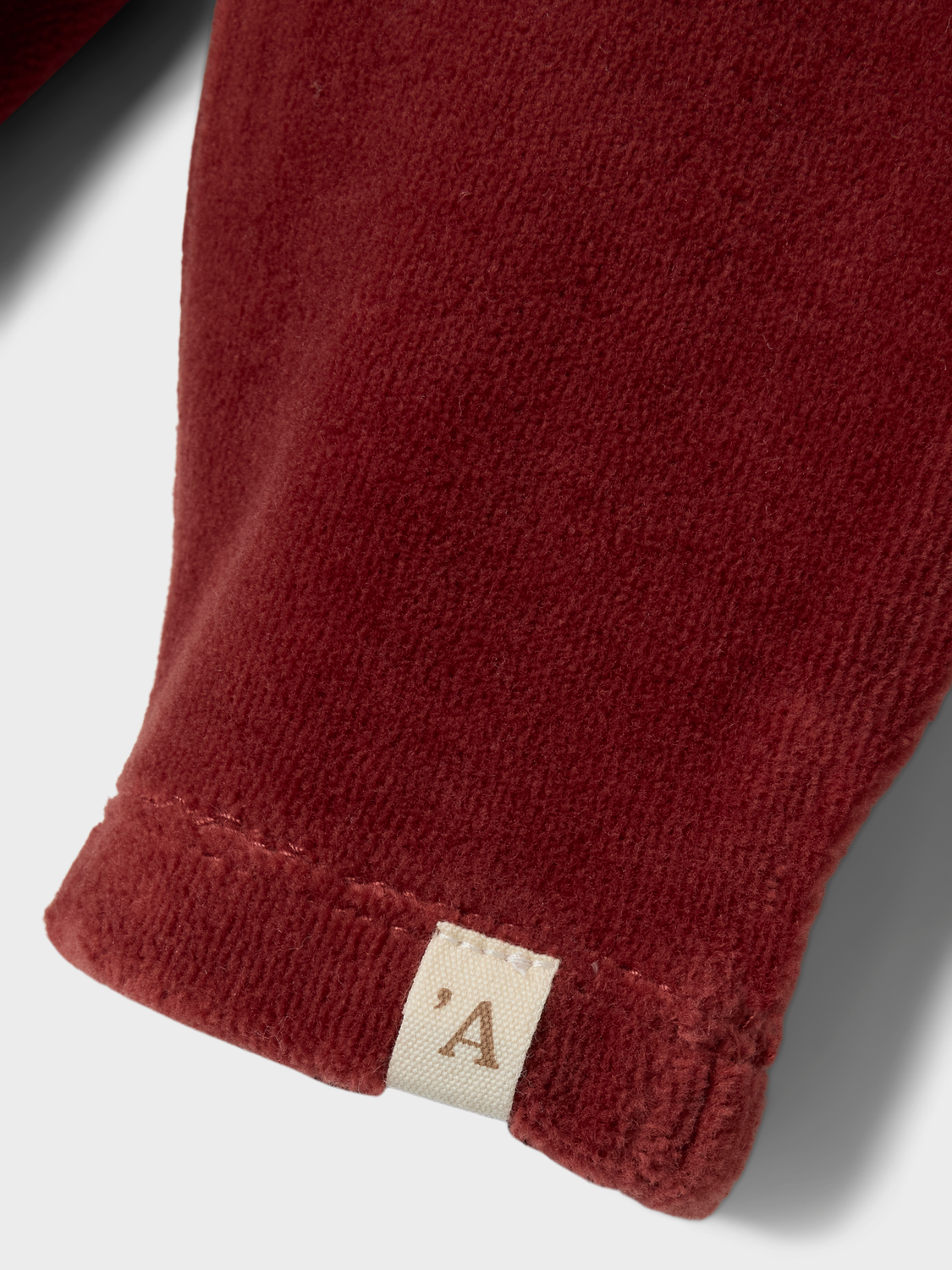 model_shot-front_full